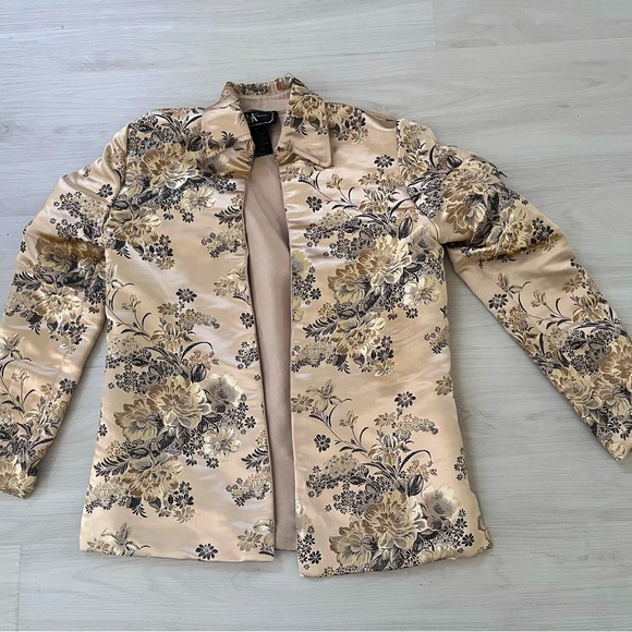 Evening Wear by R&K. - Picture 8 of 8